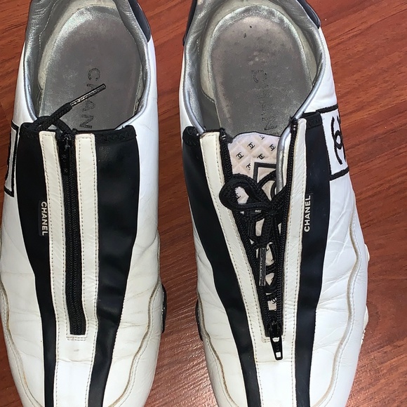 100% authentic Chanel tennis shoes - Picture 3 of 7